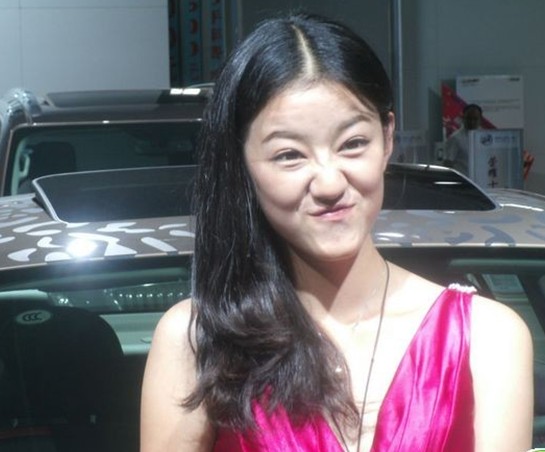 車(chē)展丑模刺瞎雙眼