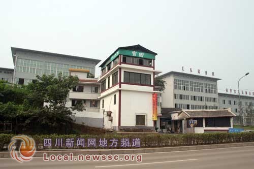 省道305線綠化帶、工業(yè)園區(qū)綠地被違法建筑非法侵占