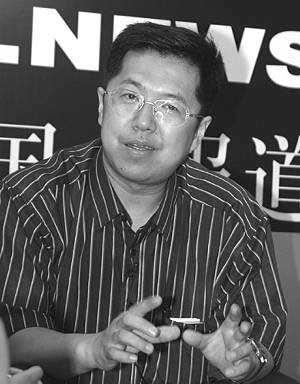 劉暢，中國(guó)青年報(bào)綜合采訪部主任，“首屆中國(guó)十佳曝光勇士”，代表作——《山西繁峙礦難系列報(bào)道》