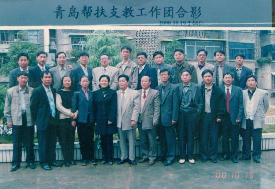 追記青島同安路小學校長王新華:用生命托起明天 追記青島同安路小學校長王新華:用生命托起明天