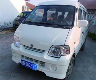 青島瘋狂面包逆行致1死1傷逃逸 火速修車掩蓋 青島瘋狂面包逆行致1死1傷逃逸 火速修車掩蓋