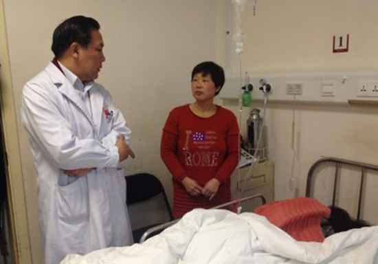 青島女孩北京墜樓 愛(ài)心網(wǎng)友微博救助 青島女孩北京墜樓 愛(ài)心網(wǎng)友微博救助