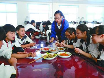 青島中小學(xué)食堂不達(dá)A就關(guān)門 青島中小學(xué)食堂不達(dá)A就關(guān)門