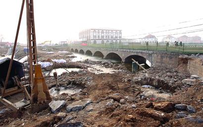 沙子口橋拓為雙向六車(chē)道 6月30日通車(chē) 沙子口橋拓為雙向六車(chē)道 6月30日通車(chē)