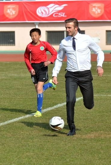 本網(wǎng)直擊小貝青島行:迷人笑容醉島城 本網(wǎng)直擊小貝青島行:迷人笑容醉島城