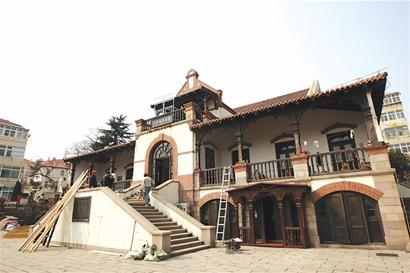 康有為故居白蟻出沒 門框陽臺(tái)全更換 康有為故居白蟻出沒 門框陽臺(tái)全更換